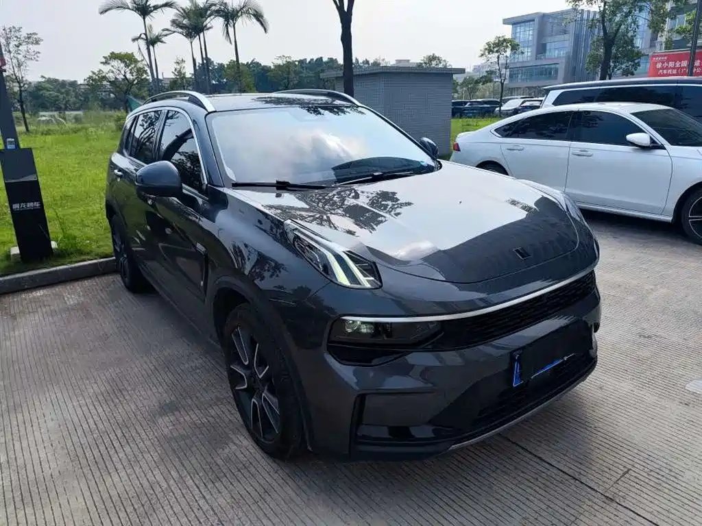 Lynk & Co 01 — миниатюра 4