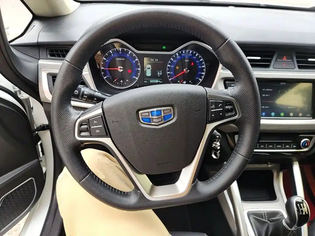 Geely Vision X3 — миниатюра 11