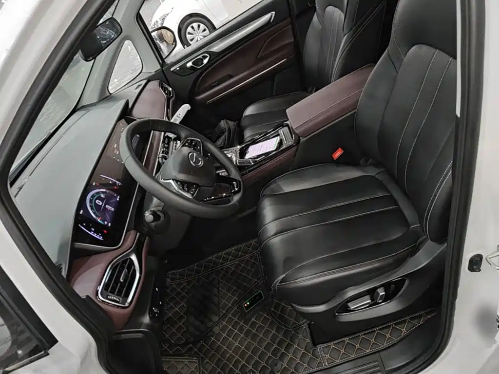 GAC Motor Trumpchi M6 — миниатюра 15