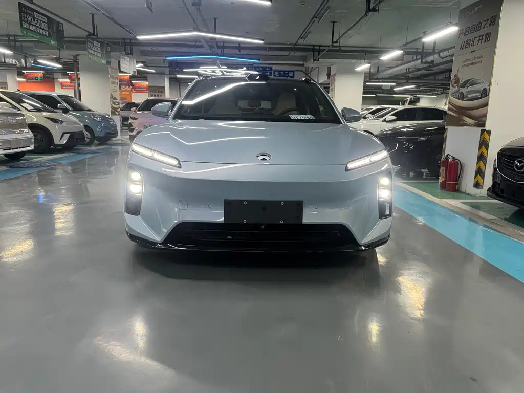 NIO ET5T — миниатюра 2