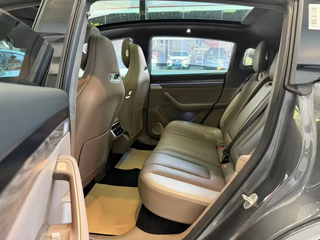 Luxeed R7 2025 251km Max