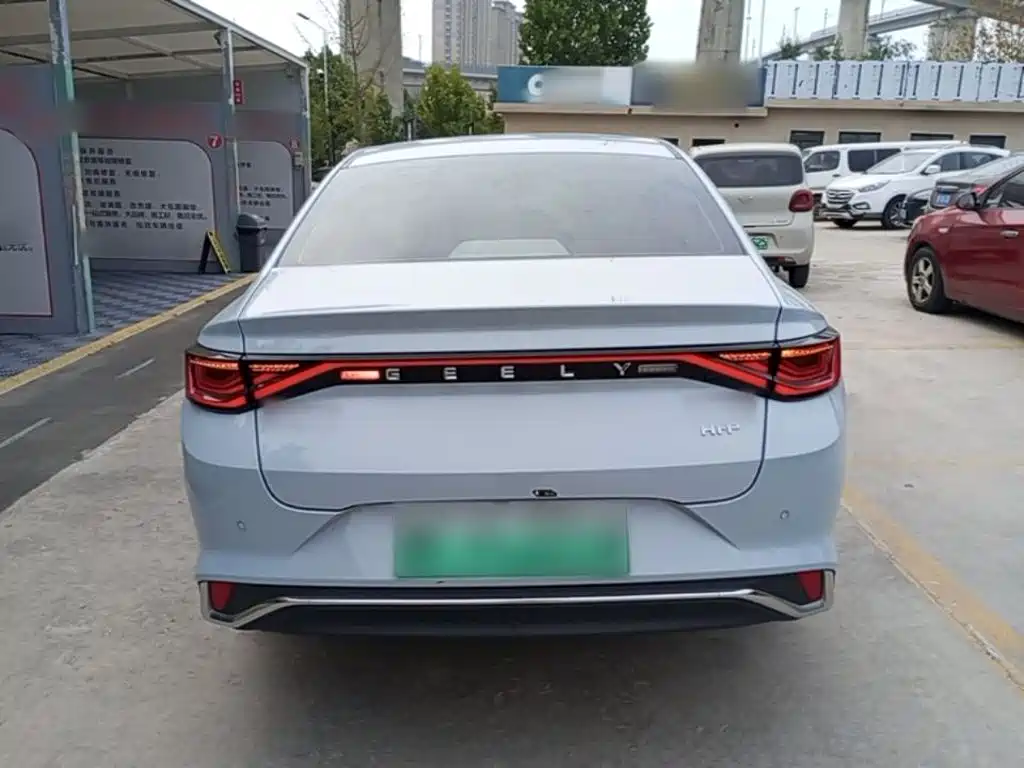 Geely L HiP — миниатюра 6
