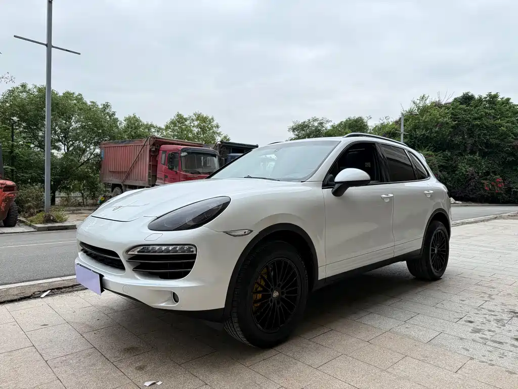 Porsche Cayenne 2014