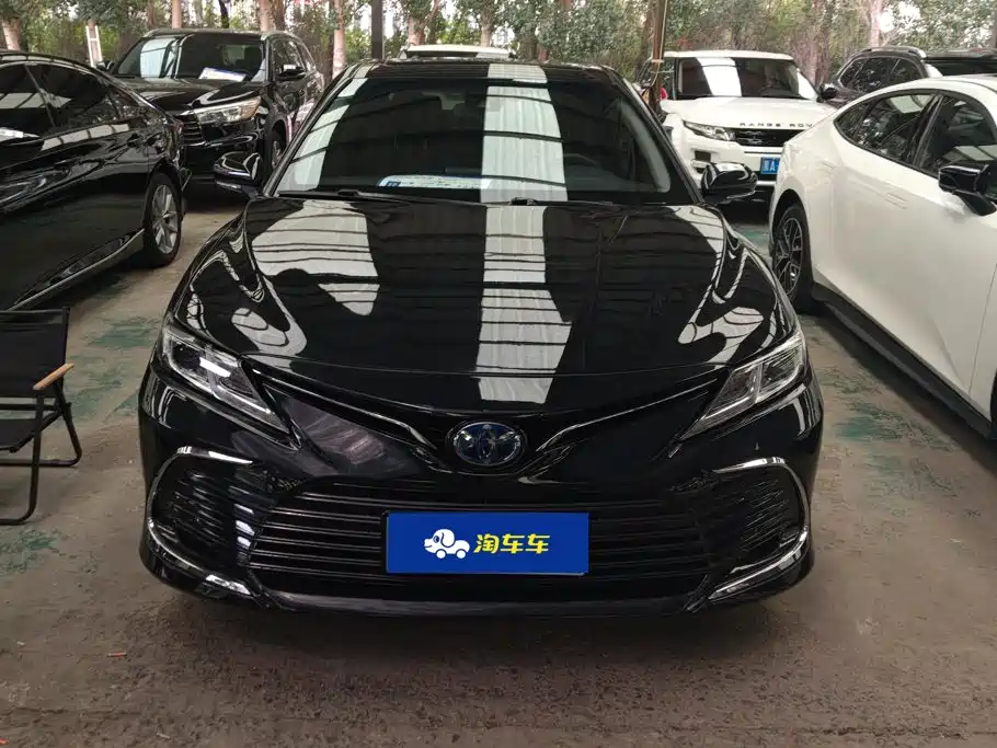 Toyota Camry — миниатюра 2