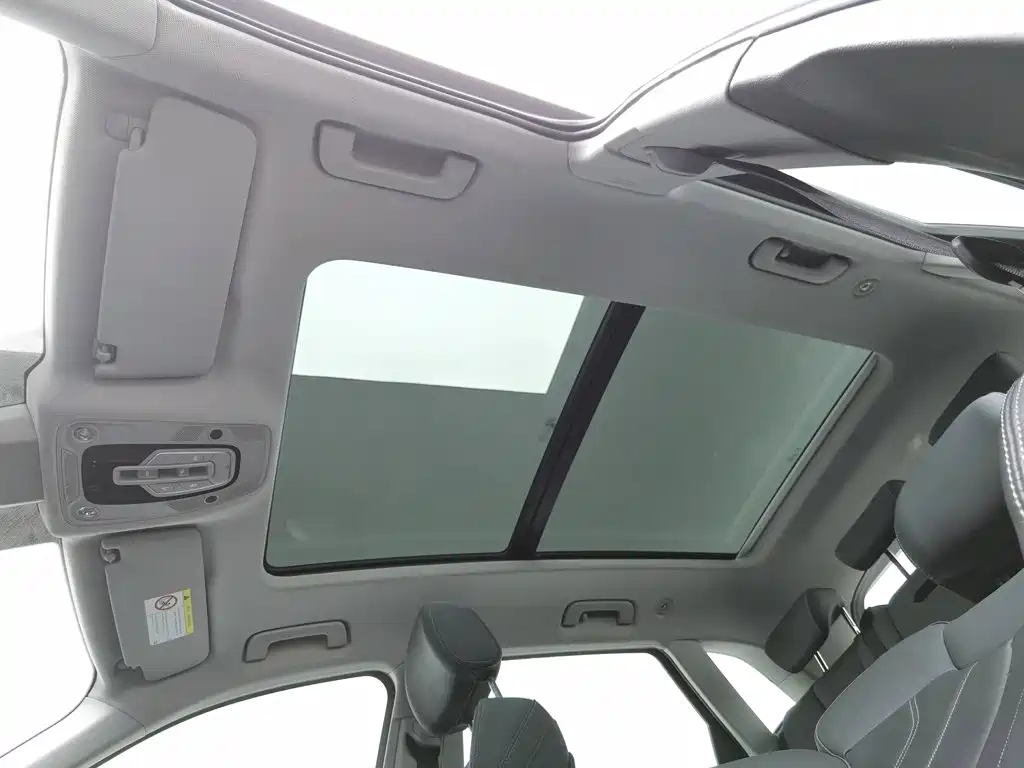Audi Q5L — миниатюра 14