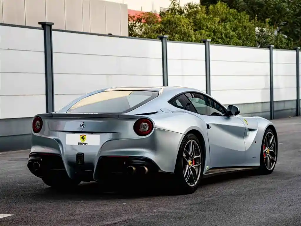 Ferrari F12berlinetta 2013 6.3L