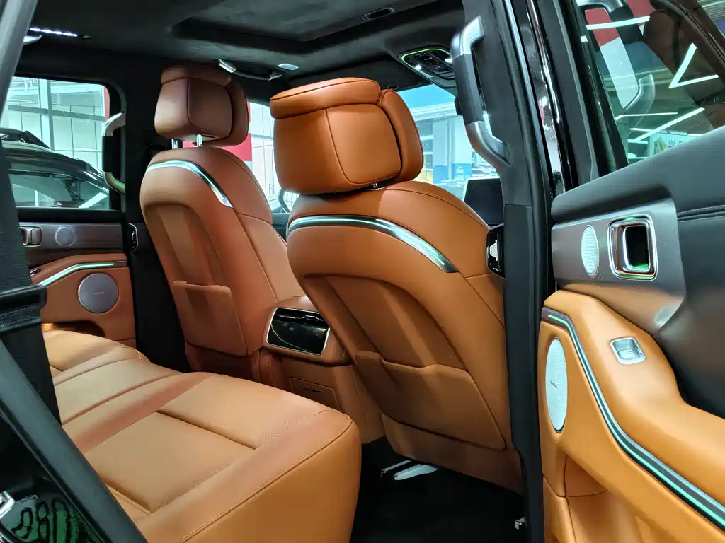 TANK TANK 700 NEW ENERGY