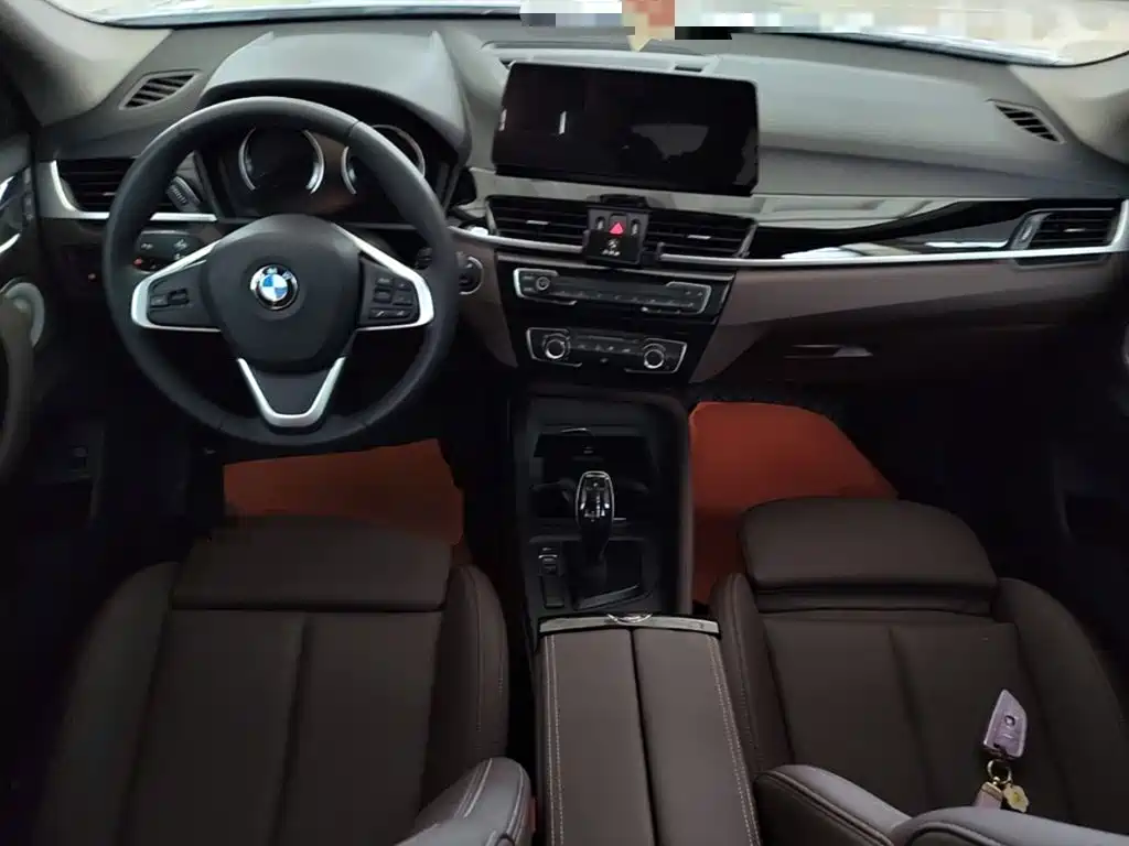 BMW X1 — миниатюра 10