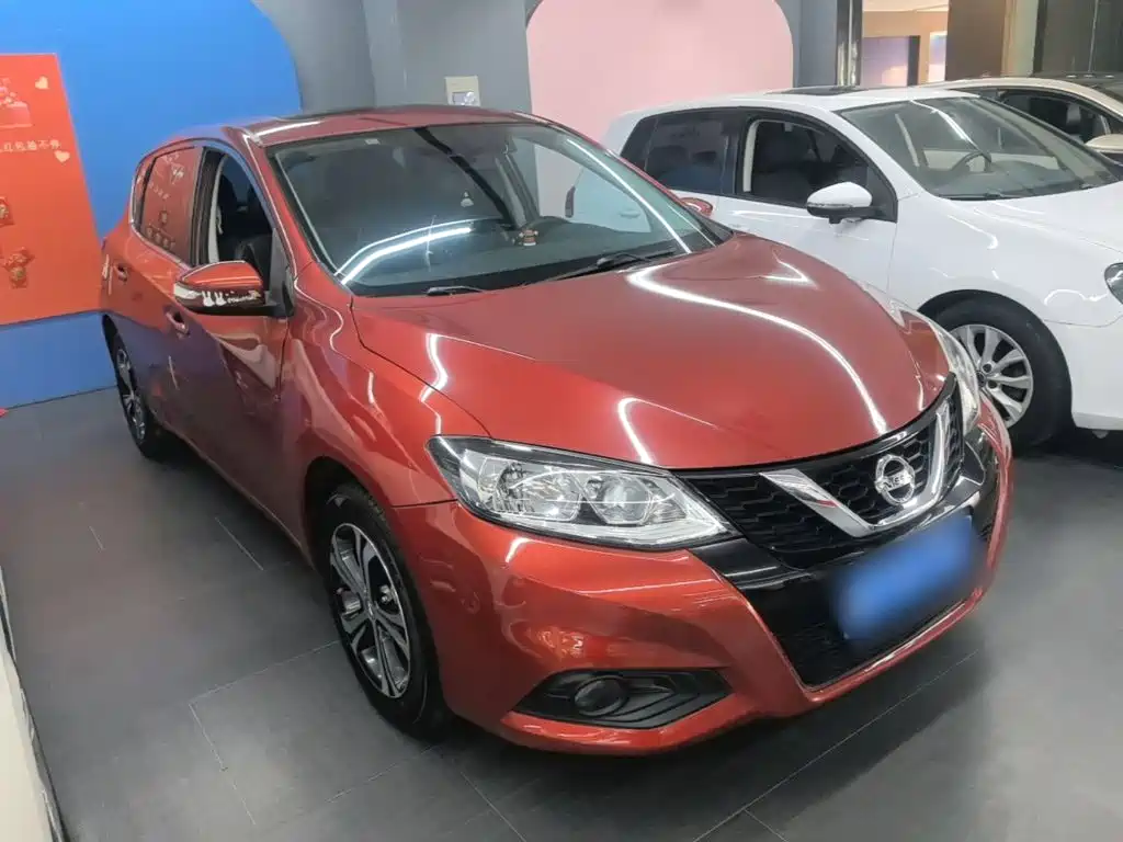 Nissan Tiida — миниатюра 4