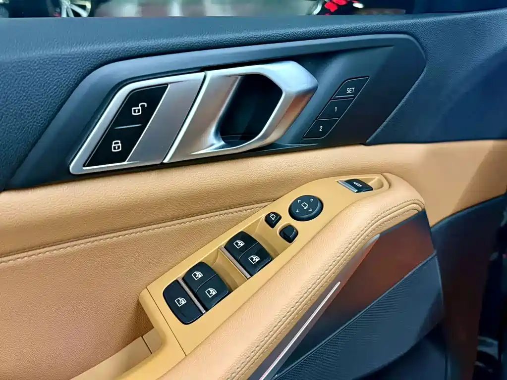 BMW X5 (Import) — миниатюра 6