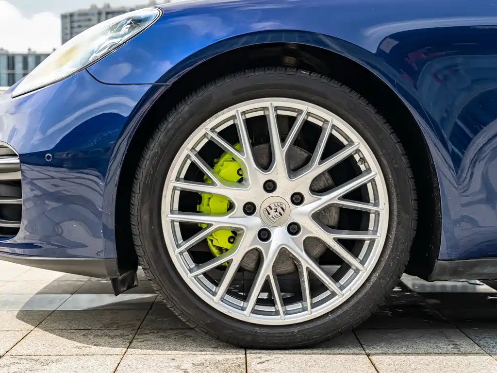 Porsche Panamera — миниатюра 9