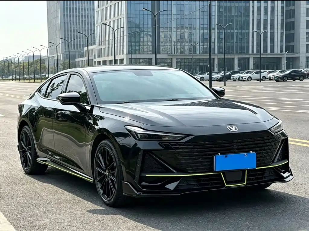Changan UNI-V 2022 1.5T Sport