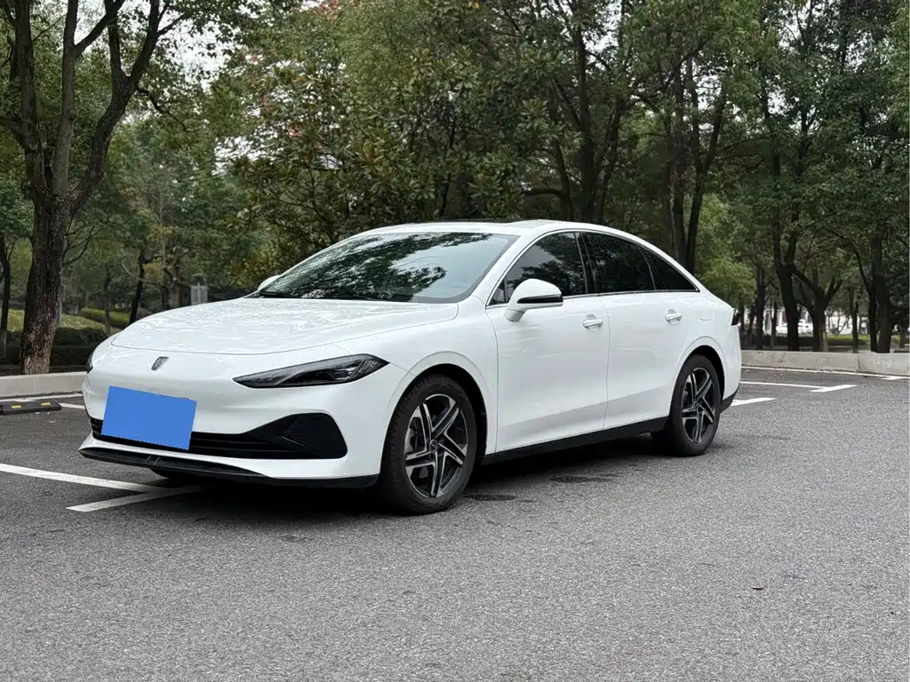 Roewe D7