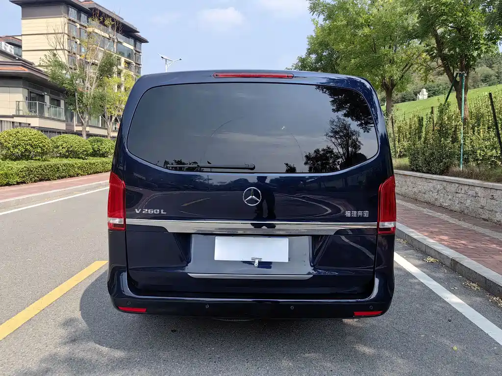 Mercedes-Benz V-Class — миниатюра 6
