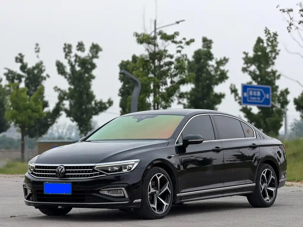 Volkswagen Magotan 2023