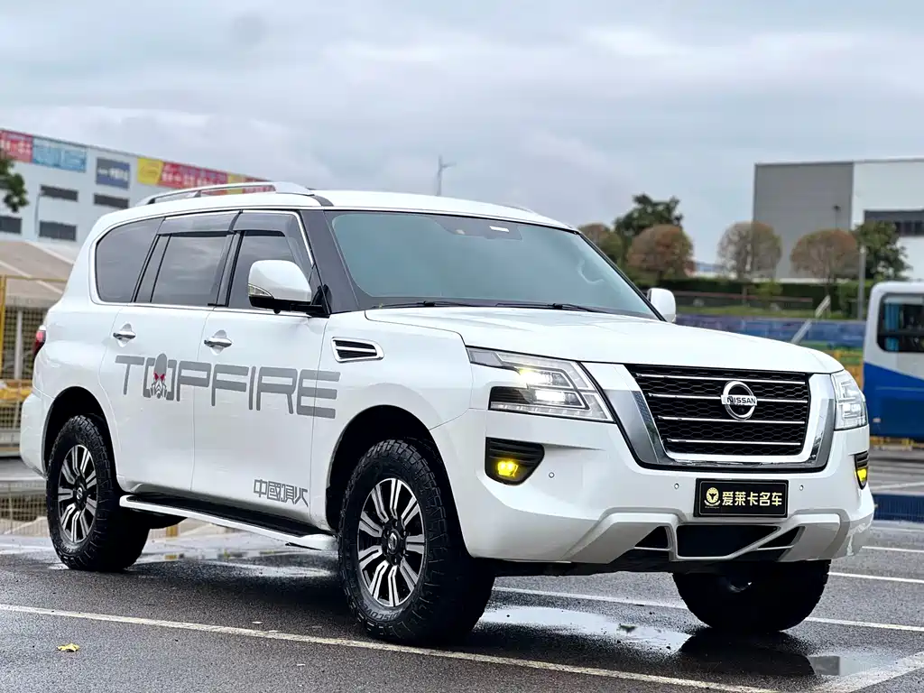Nissan Patrol — миниатюра 3