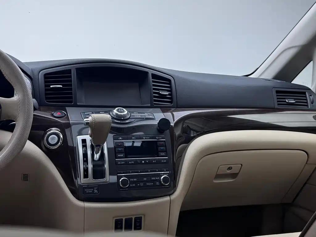 Nissan Quest — миниатюра 14
