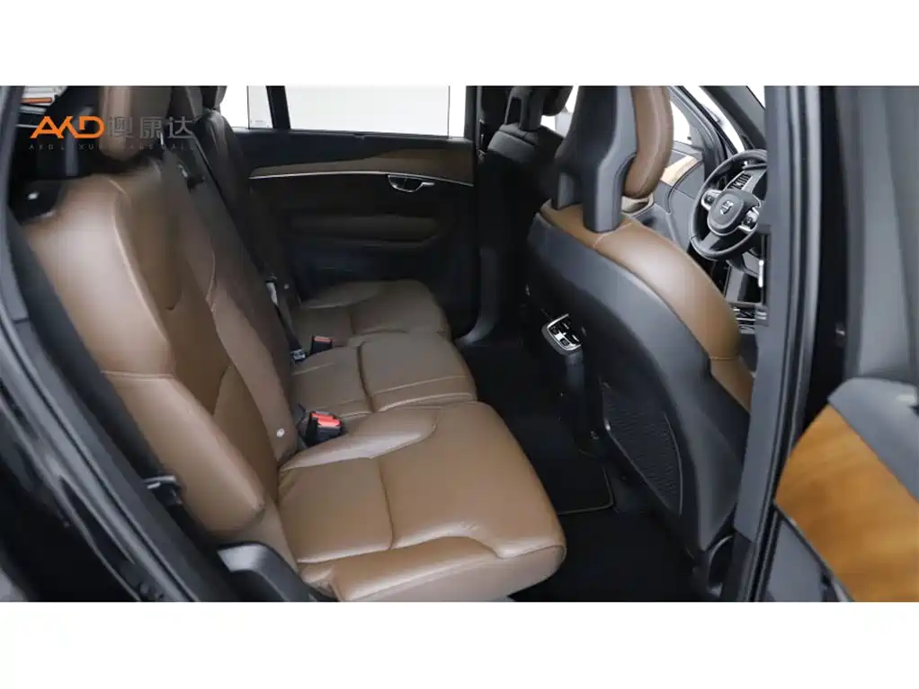 Volvo XC90 — миниатюра 8