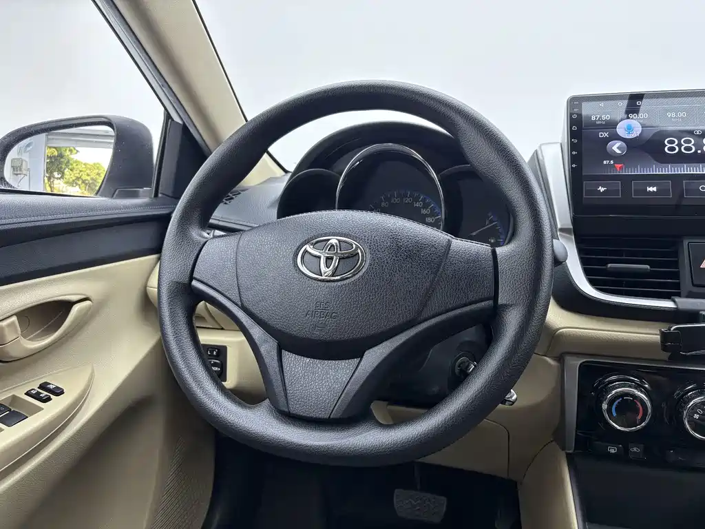 Toyota Vios FS — миниатюра 11