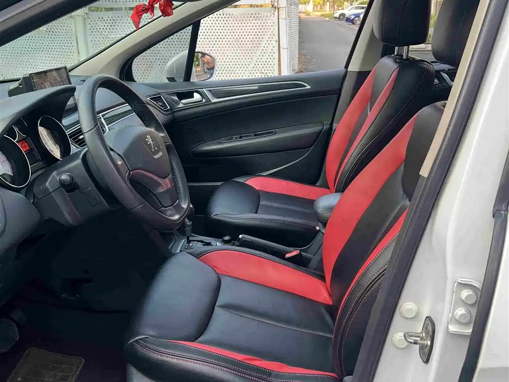 Peugeot 308 — миниатюра 4