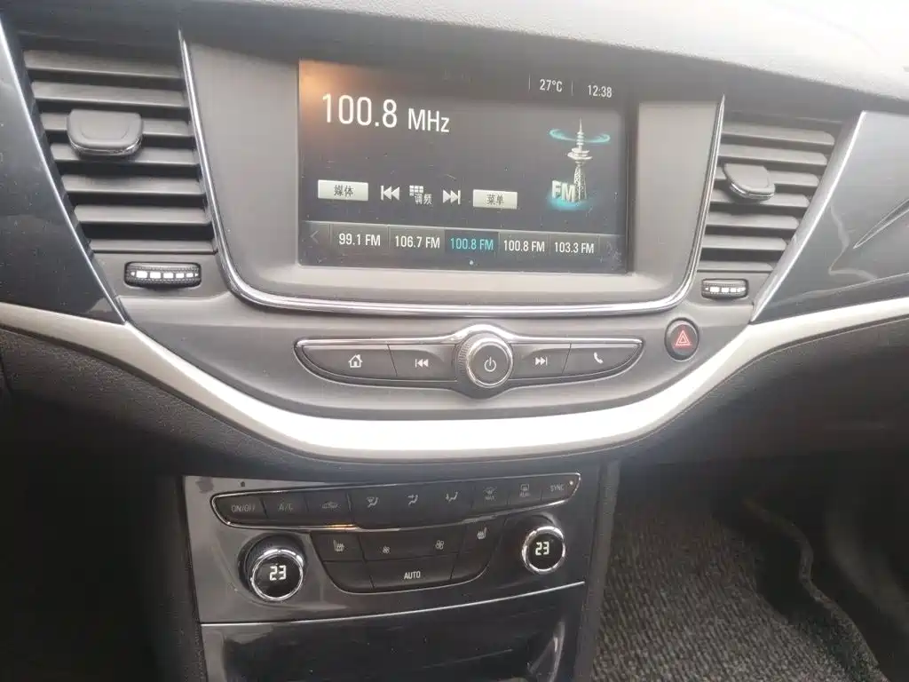 Buick Verano — миниатюра 9