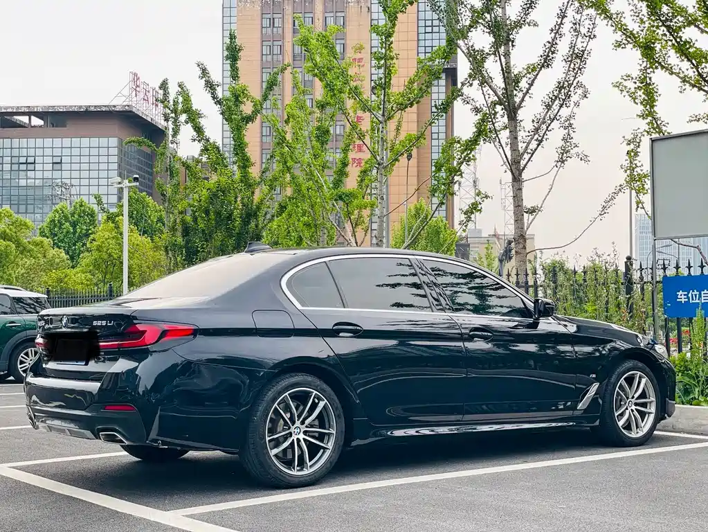 BMW 5 Series 5 2021 525Li M Sport