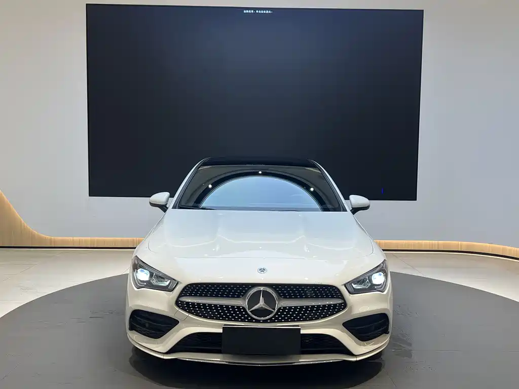 MERCEDES-BENZ CLA