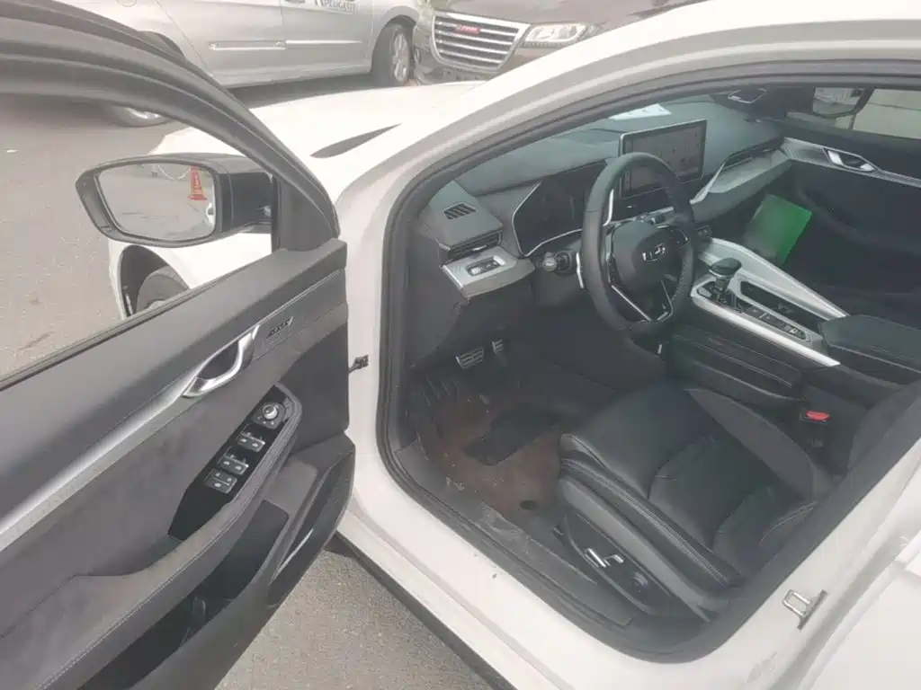 Geely Xingrui — миниатюра 16