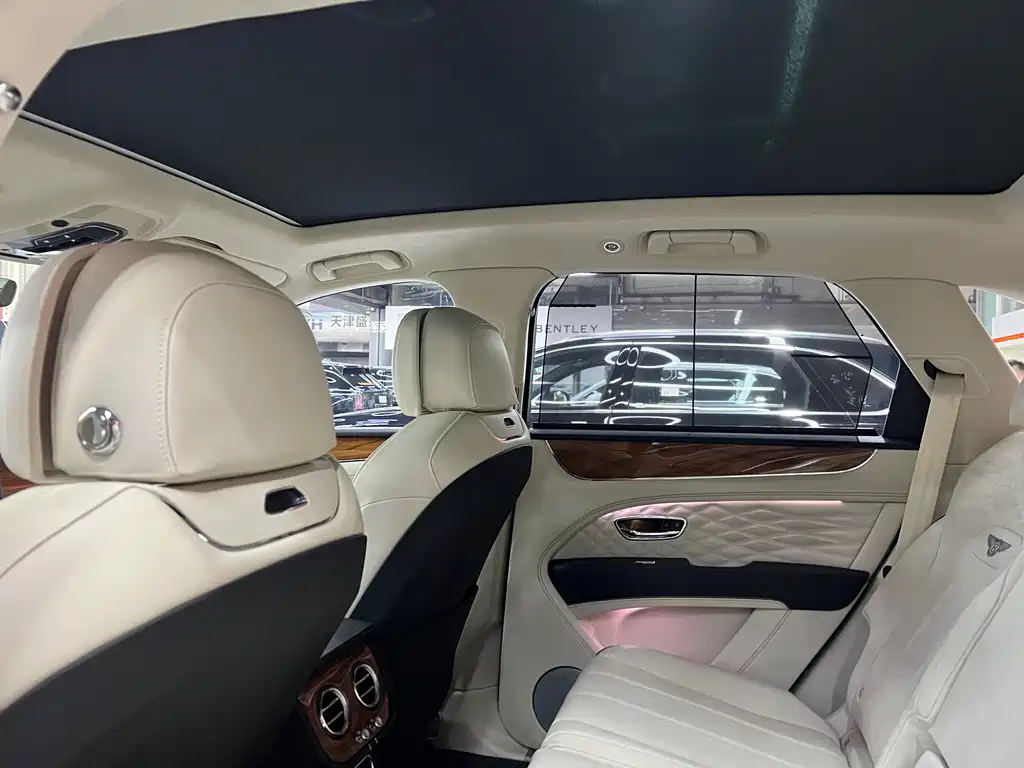 Bentley Bentayga — фотографии объявления, Фото 19