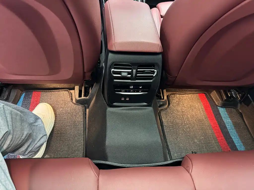 BMW 3 Series — миниатюра 7