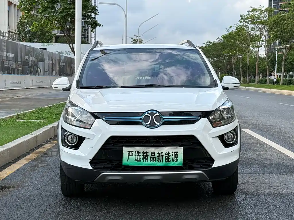 BAIC New Energy EX — миниатюра 2