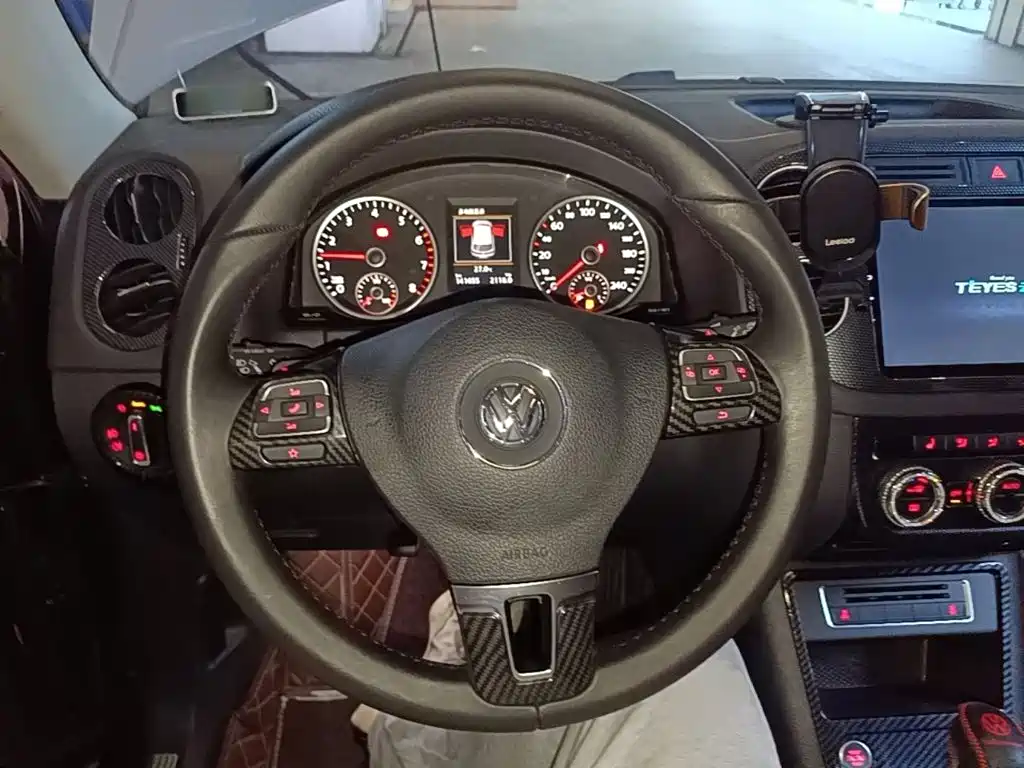 Volkswagen Tiguan — миниатюра 11
