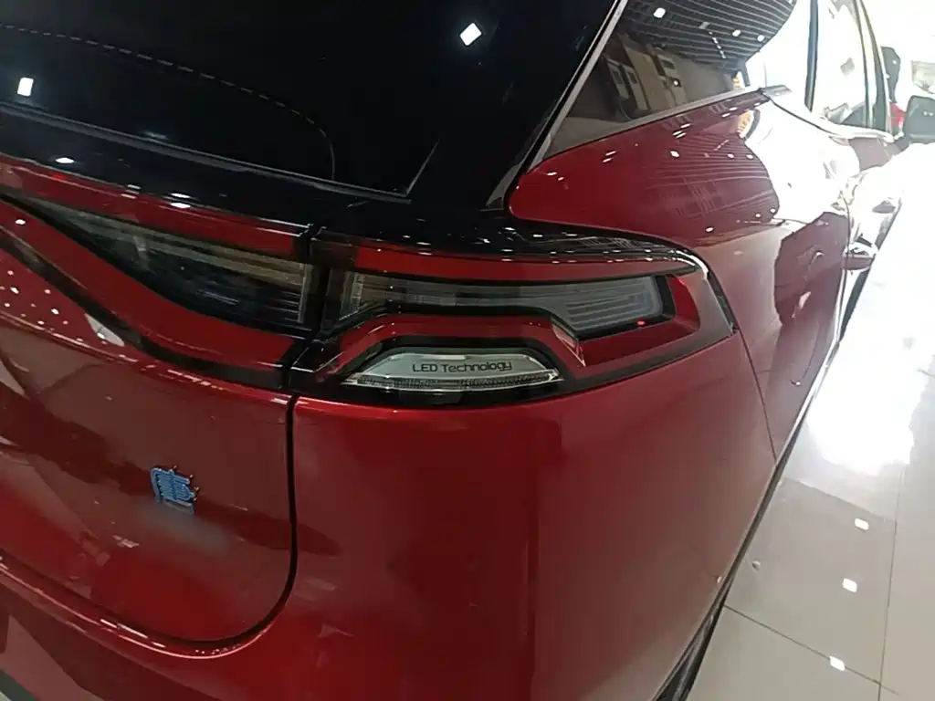 BYD Tang New Energy — миниатюра 8