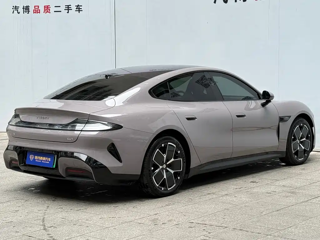 XIAOMI CAR XIAOMI SU7