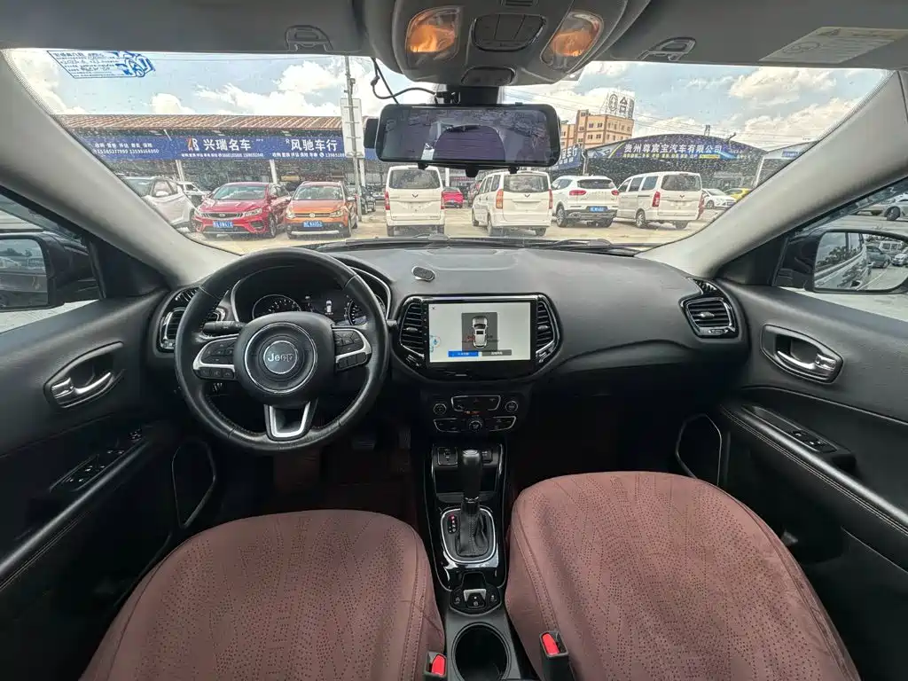 Jeep Compass — миниатюра 10