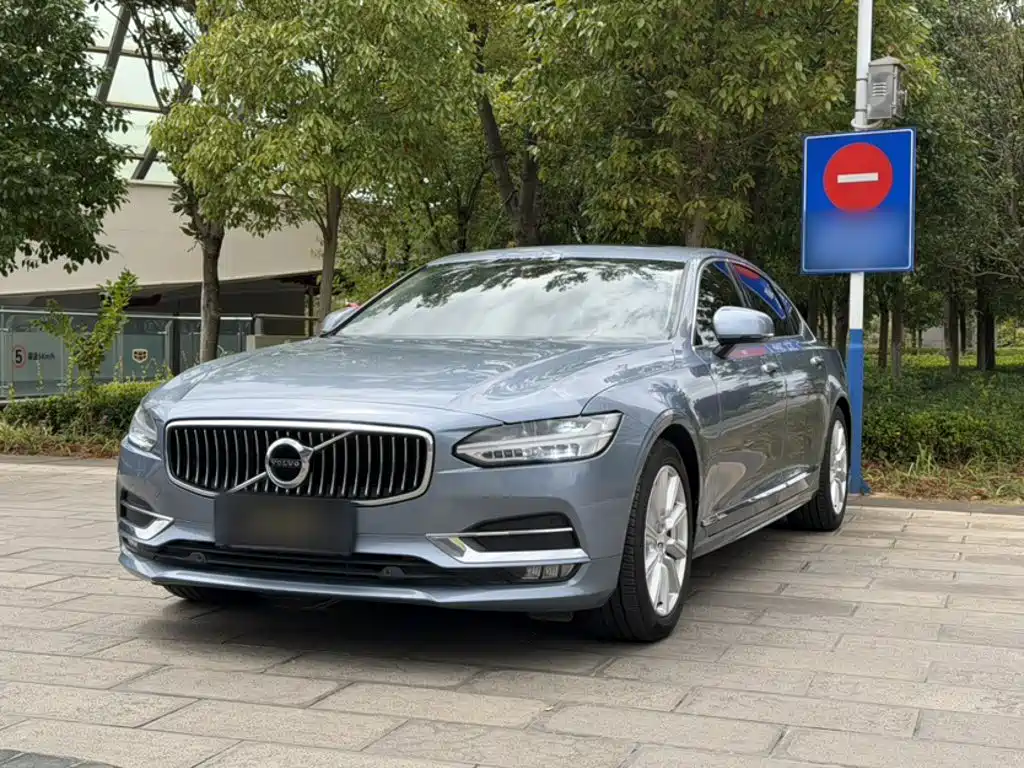 Volvo S90 — миниатюра 2
