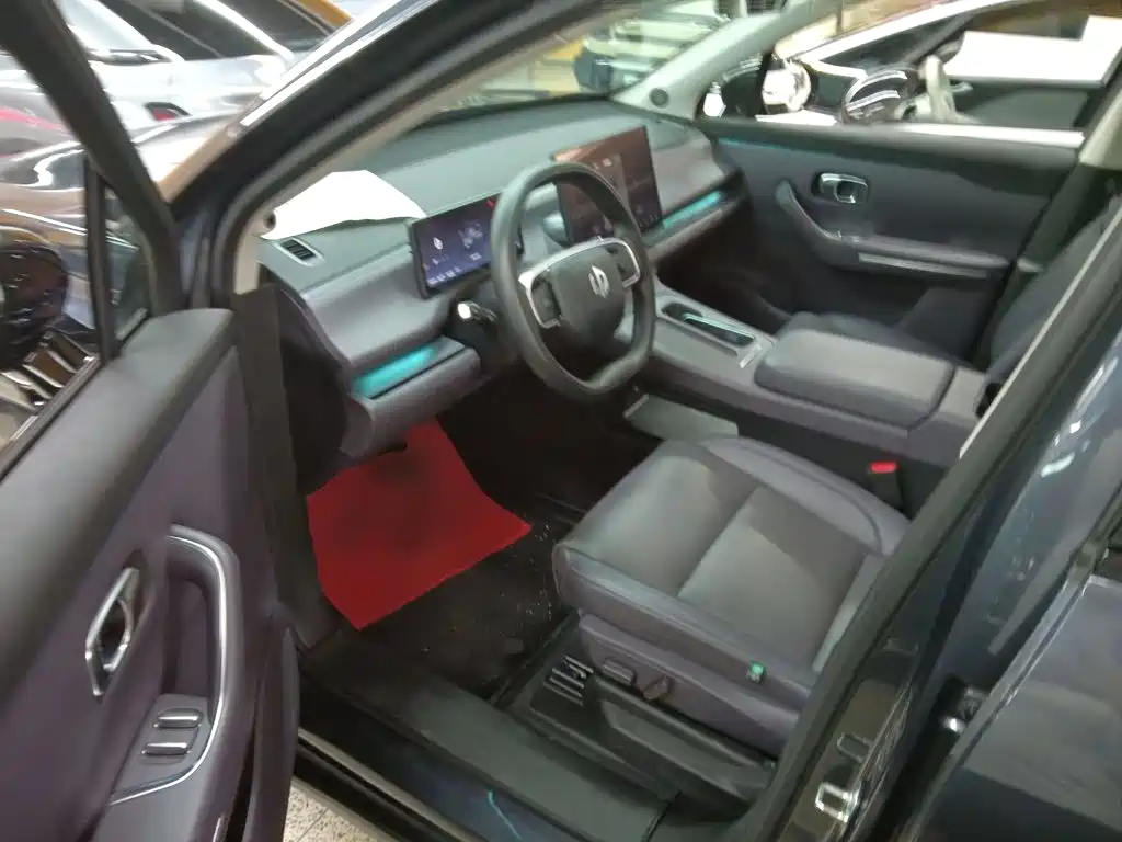 Leapmotor Leapmotor C16 — миниатюра 16