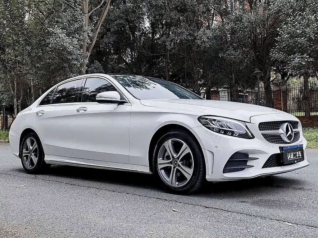 Mercedes-Benz C-Class — миниатюра 3