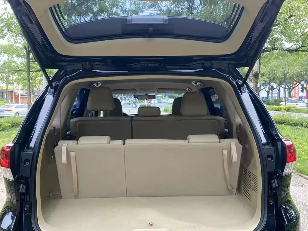 Toyota Highlander — миниатюра 13