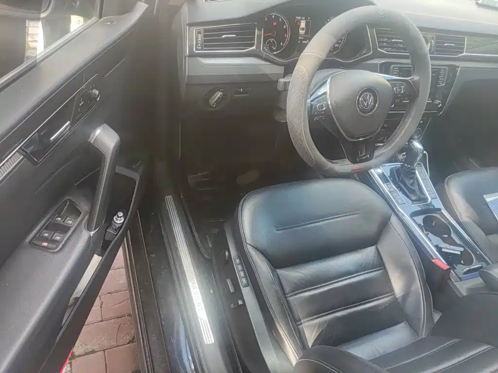 Volkswagen Passat — миниатюра 12