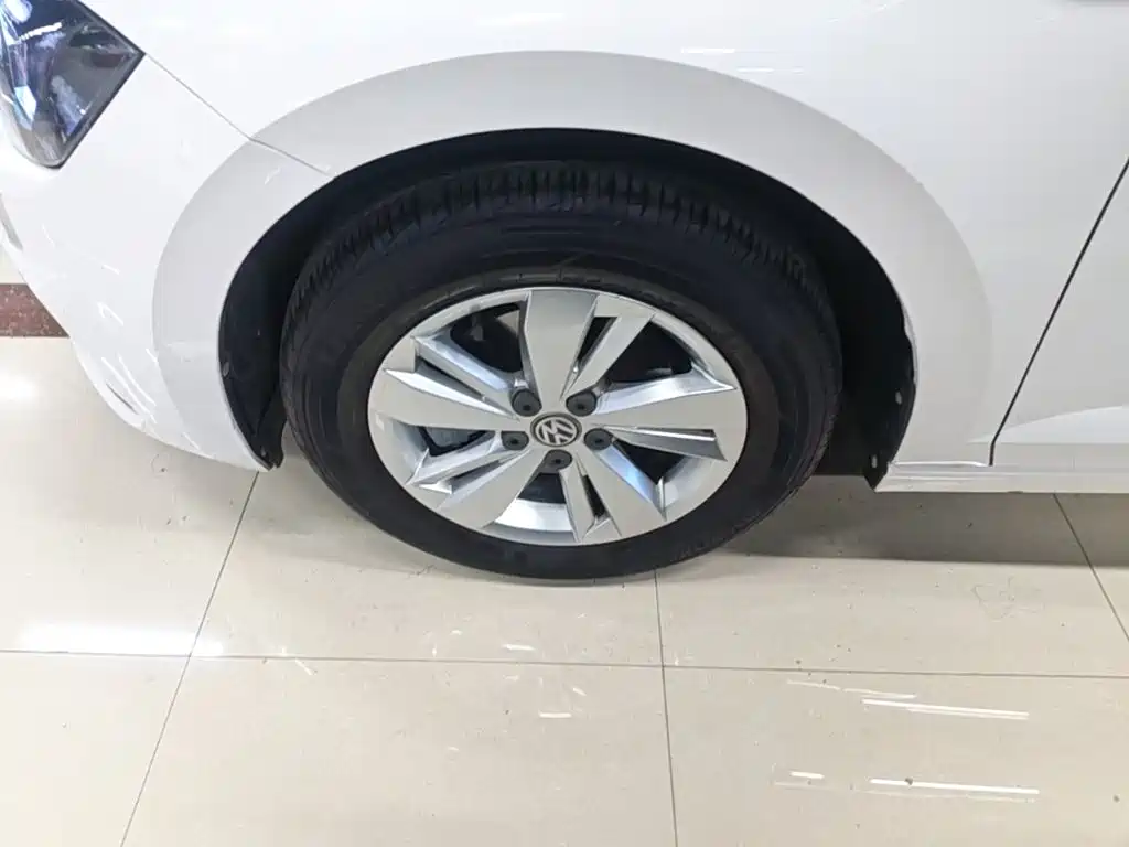 Volkswagen Polo — миниатюра 23