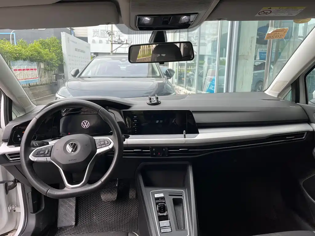 Volkswagen Golf 2023 280TSI DSG Pro