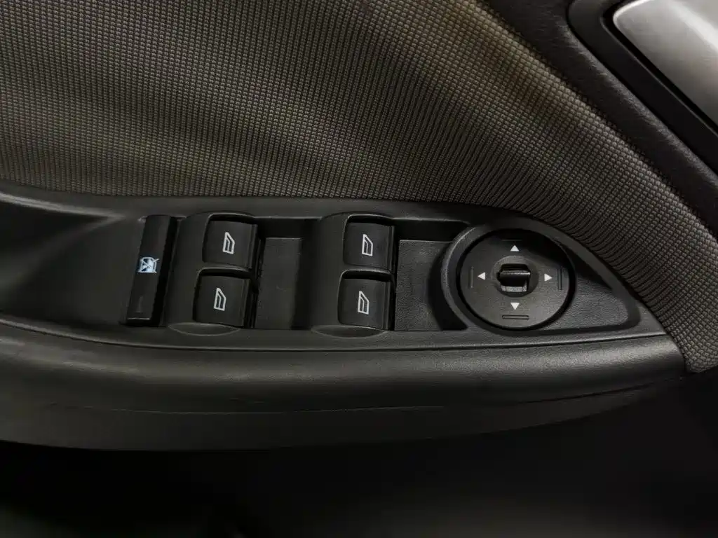 Ford Focus — миниатюра 9