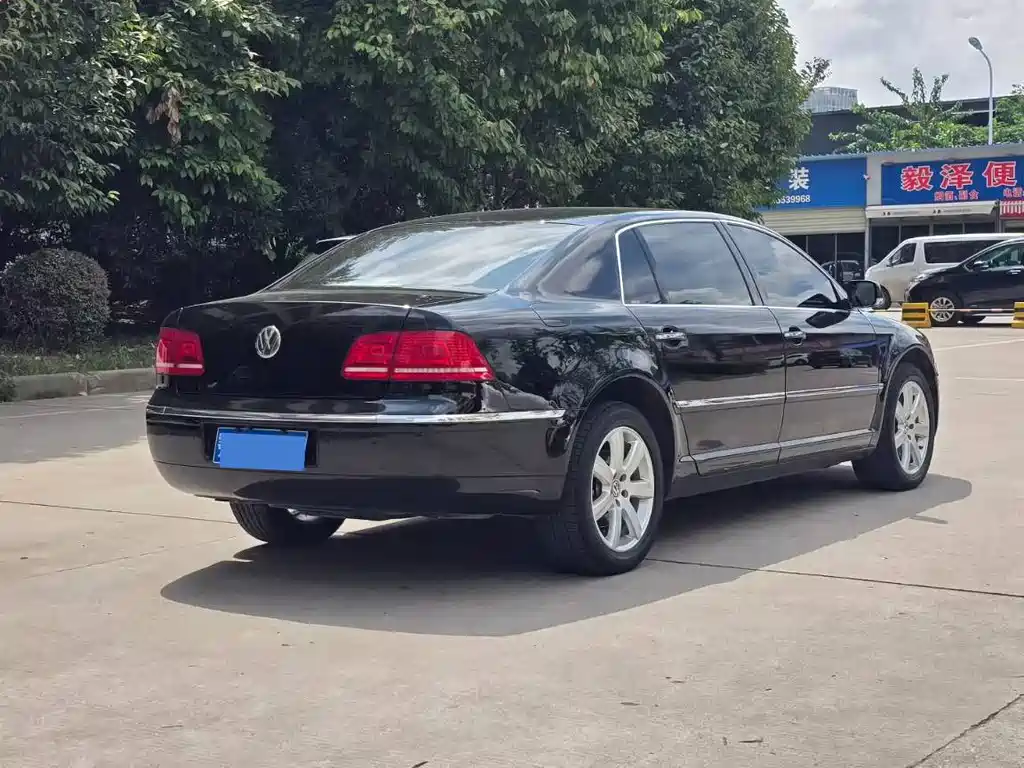 Volkswagen Phaeton — миниатюра 7