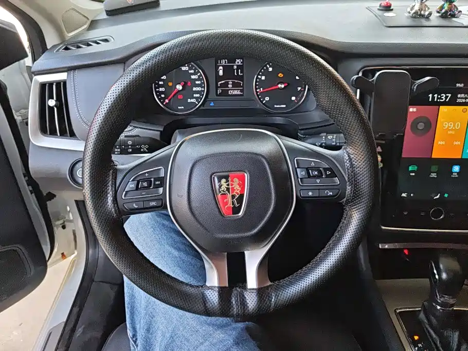 Roewe i6 Classic — миниатюра 15