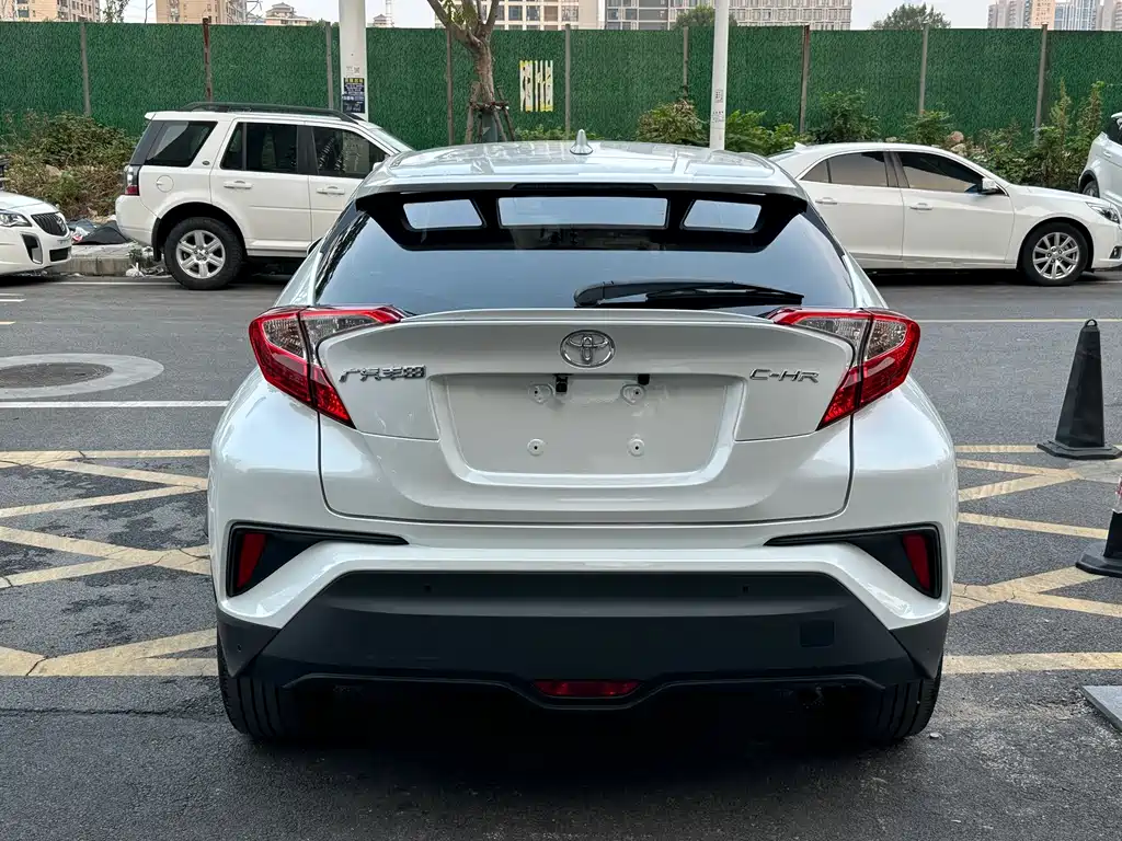 Toyota C-HR — миниатюра 8