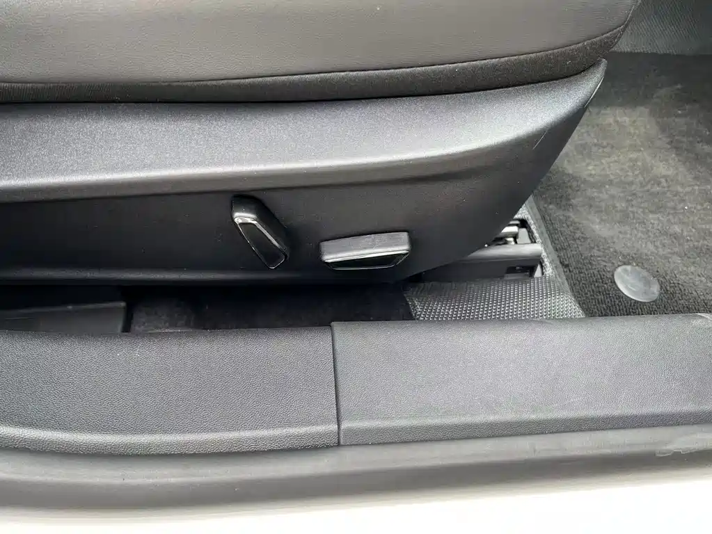 Ford Mondeo — миниатюра 17