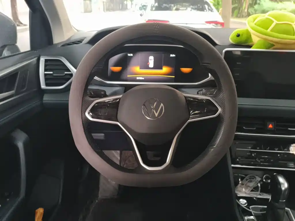Volkswagen Tharu — миниатюра 6