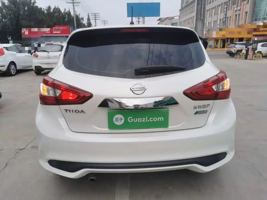 Nissan Tiida — миниатюра 6