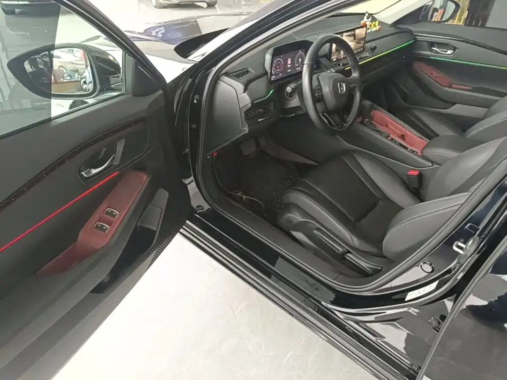 Honda Accord — миниатюра 16